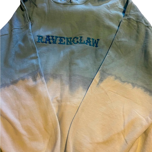 Wizarding World Tops - NWT HARRY POTTER RAVENCLAW HOODIE